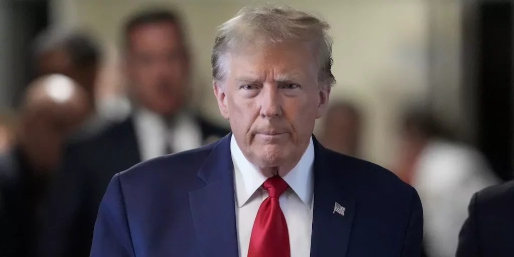 Donald Trump versa cauzione di 91,6 milioni di dollari: Ultimi sviluppi nel processo per diffamazione 20240311 131603