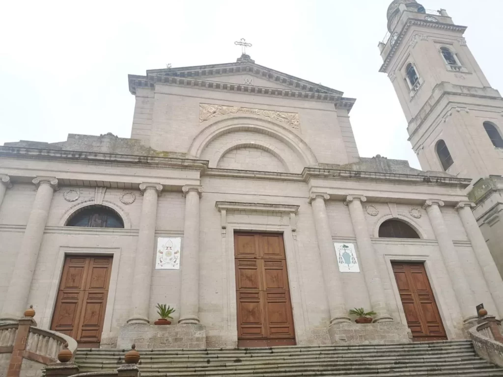 Scandalo di Riciclaggio e Peculato: Coinvolti Fratello del Cardinale Becciu e Vescovo di Ozieri 20240313 104915