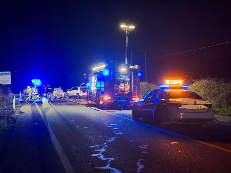 Tragedia sulla Sassari-Alghero: Tre Persone Morte in un Incidente Stradale 20240318 182849 1