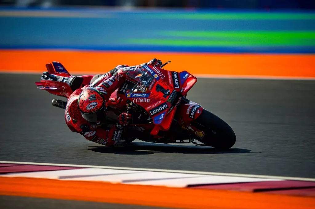 Ducati Rivoluziona il Monitoraggio della Pressione degli Pneumatici in MotoGP 20240321 143543 1