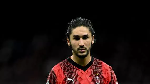 La Passione Rossa di Adli: Un Legame Indissolubile con il Milan e la sua Curva 20240323 223017