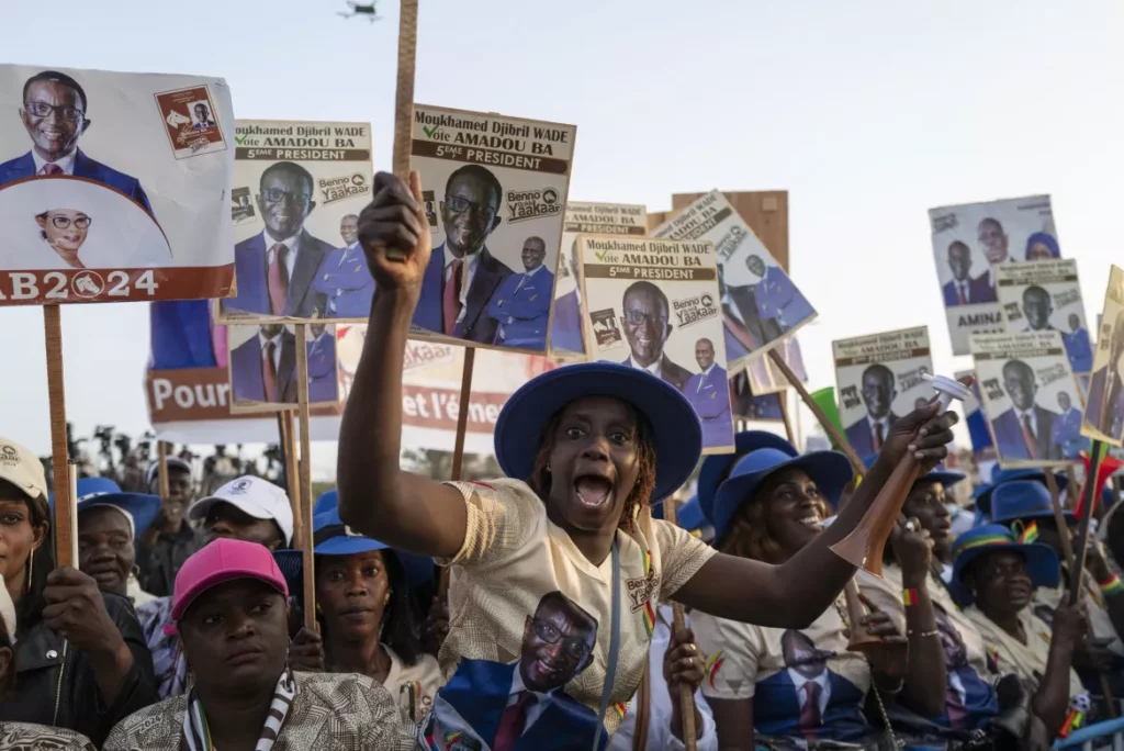 Elezioni presidenziali in Senegal: il dilemma dei giovani tra emigrazione e voto 20240324 222729