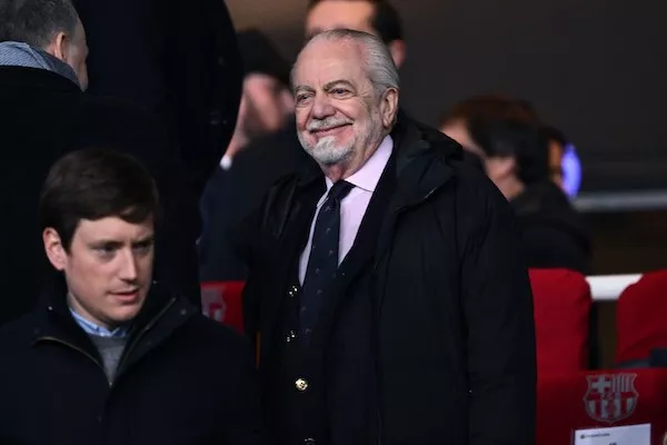 La Metamorfosi del Napoli: tra Grandezza e Autodistruzione 20240325 103412