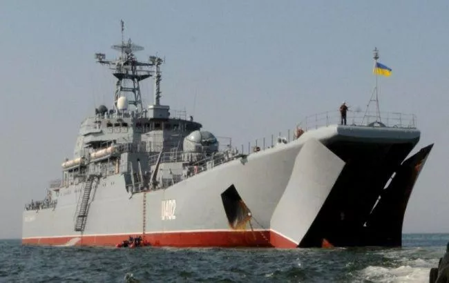 Tensioni nel Mar Nero: La Marina ucraina colpisce la nave russa ‘Konstantin Olshansky’ 20240326 142744