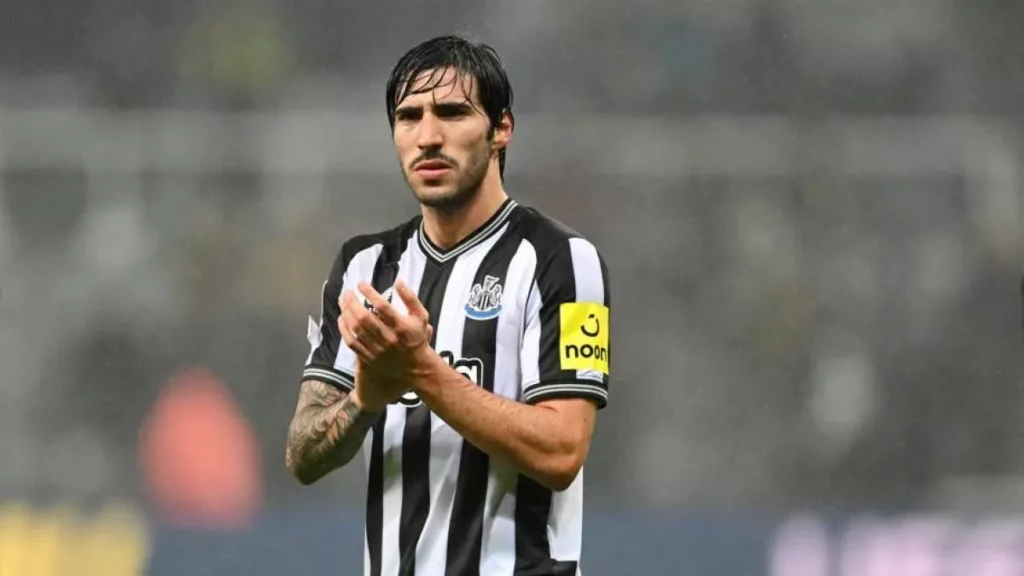 Scandalo scommesse nel calcio: la FA deferisce Sandro Tonali, rischia una nuova squalifica 20240328 182938