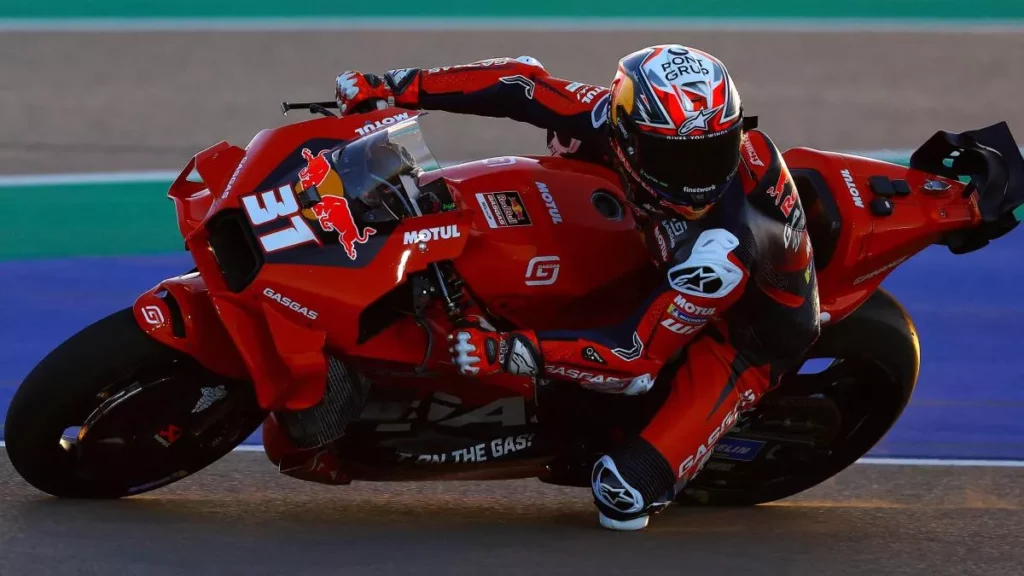 Pedro Acosta: la nuova stella della MotoGP brilla in Portogallo 20240402 085626 1