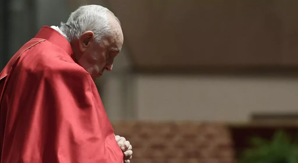 Papa Francesco e la Via Crucis: un messaggio di speranza e sofferenza 20240402 085709
