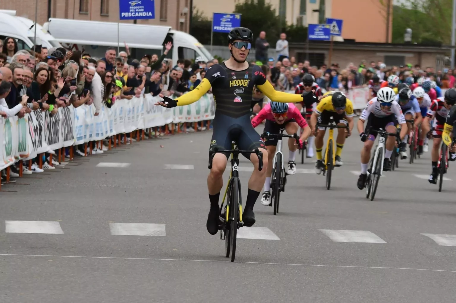 Trionfo di Francesco Della Lunga e la vittoria di Hopplà Petroli Firenze nel circuito toscano 20240402 085840