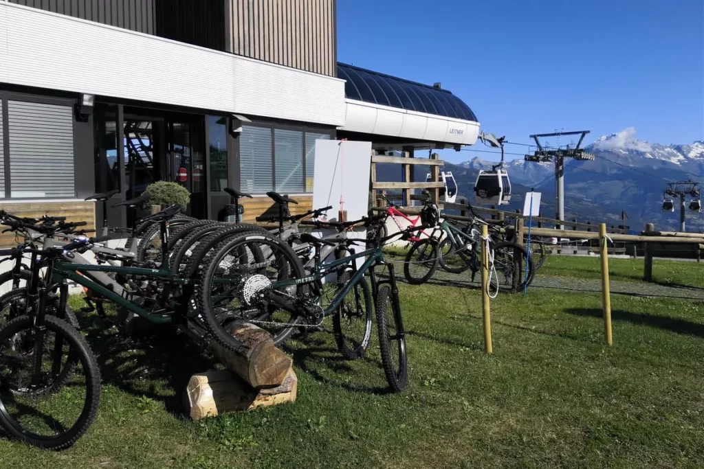 Cicloturismo in Italia: Tendenze e Opportunità nel Settore del Turismo in Bicicletta 20240402 085914 1