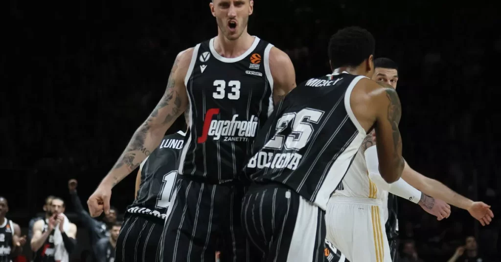 Il ritorno trionfale di Achille Polonara: la stella risplende di nuovo sui campi di basket 20240402 090022 1