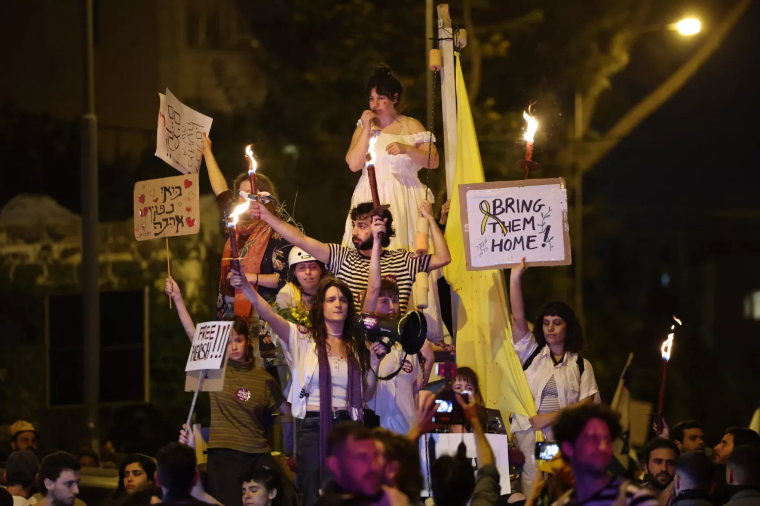 Israele propone un nuovo accordo per il cessate il fuoco: le speranze di pace a Gaza 20240403 063204
