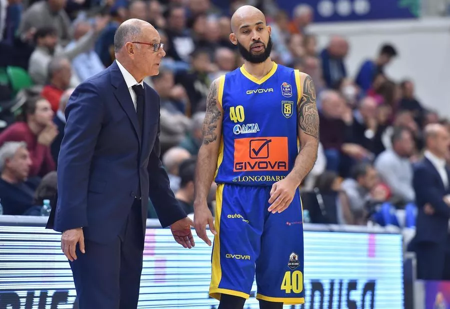 La Vuelle: la frenetica ricerca di un pivot e le sfide della Serie A 20240409 151656