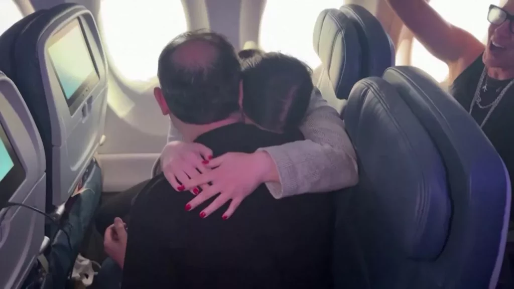 Proposta di Matrimonio durante l’Eclissi Solare Totale in un Volo Delta Airlines 20240409 152920