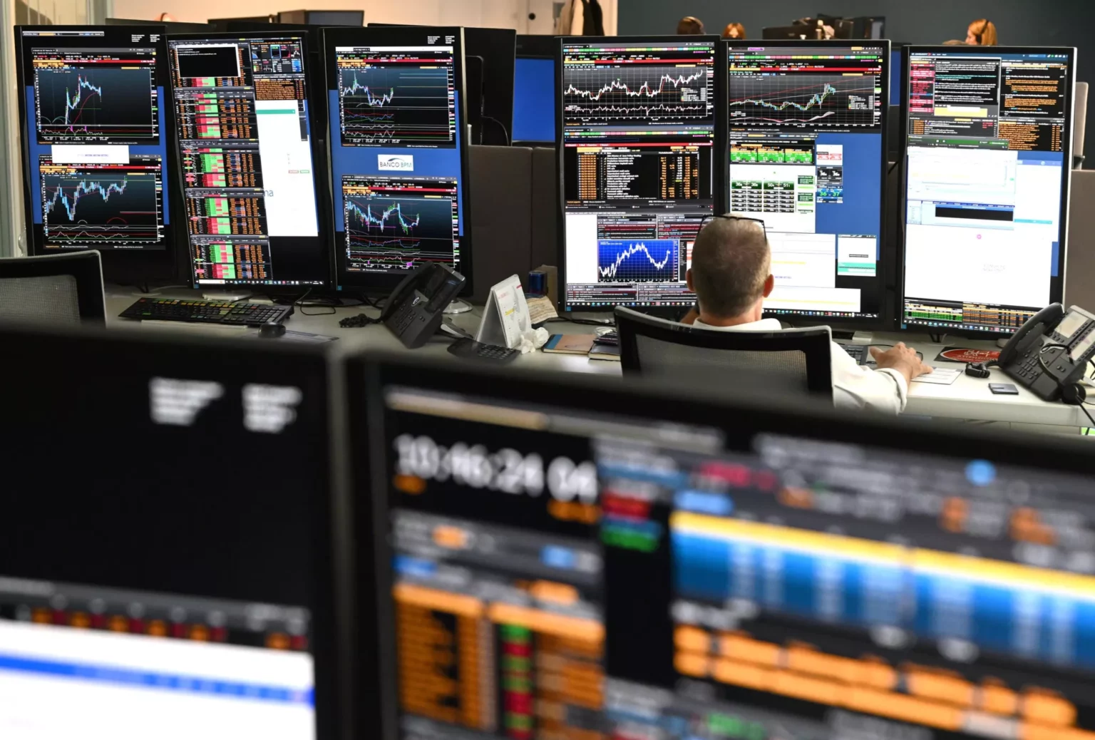 La Borsa di Milano in rialzo: analisi dei mercati e prospettive di investimento 20240412 082645