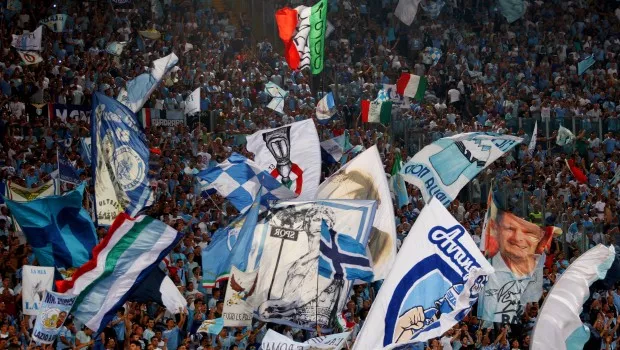 Protesta silenziosa dei tifosi della Lazio all’Allianz Stadium: un dialogo necessario tra sicurezza e tradizione nel mondo del calcio 20240415 145920