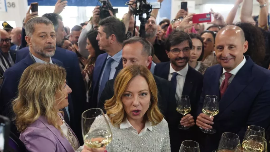 Giorgia Meloni al Vinitaly: Impegno per il Made in Italy e il Mondo del Vino 20240416 094651