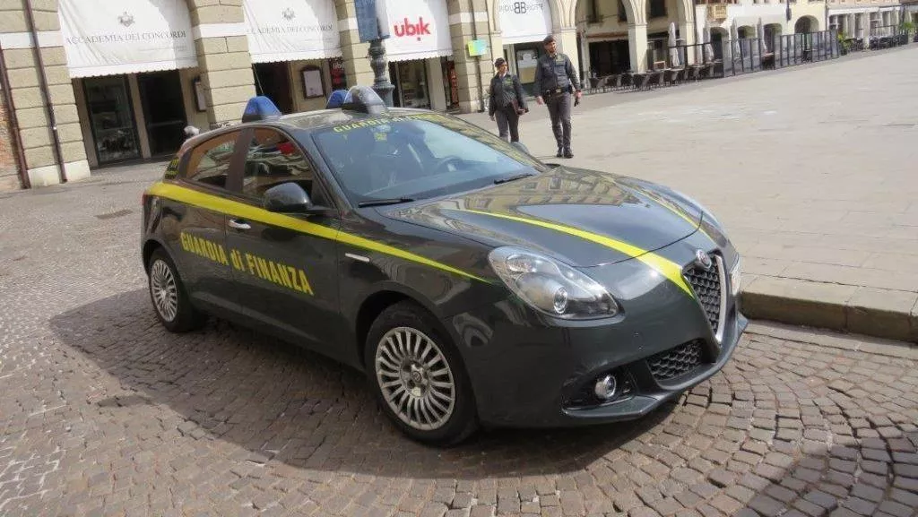 Operazione anti-truffa sui bonus edilizi: sequestrati beni per oltre 1,7 milioni 20240417 094848
