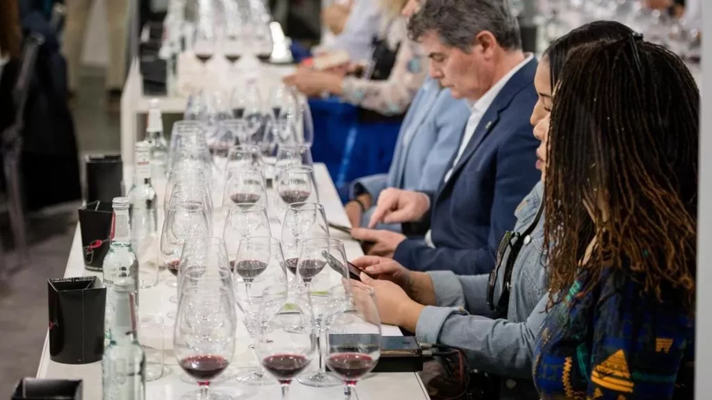 Il Fenomeno dei Vini Dealcolati: Una Risposta all’Evoluzione dei Gusti 20240422 093322 1