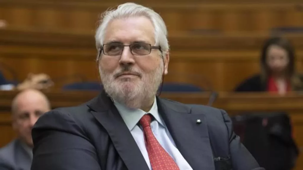 Crisi alla Fondazione Crt: Dimissioni e Sfiducie nel Panorama Finanziario Torinese 20240422 093522