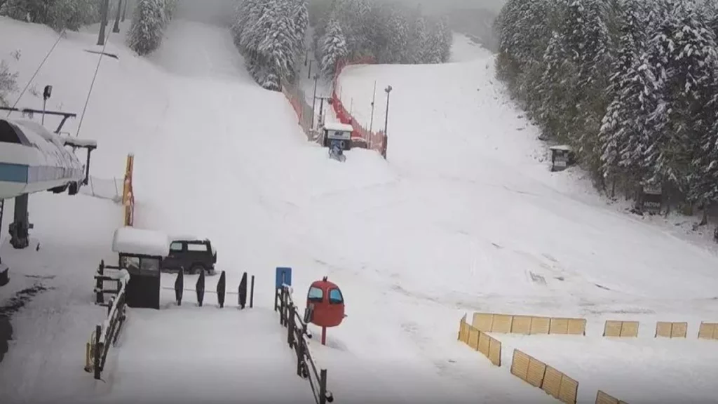 Sciare ad Abetone a fine aprile: piste aperte grazie alle ultime nevicate 20240424 101640