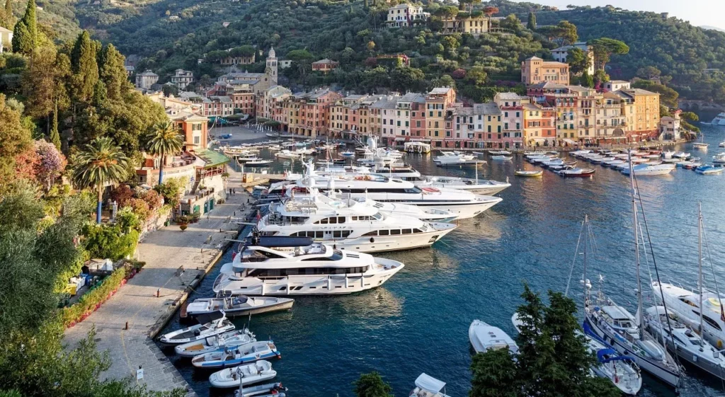 Portofino, il comune più ricco d’Italia: un caso di successo economico e turistico 20240424 184448