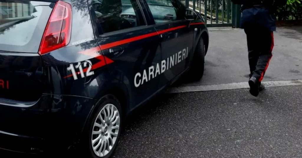 Aggressione con coltello in una scuola milanese: studente fermato dopo tentativo di attacco 20240424 185608