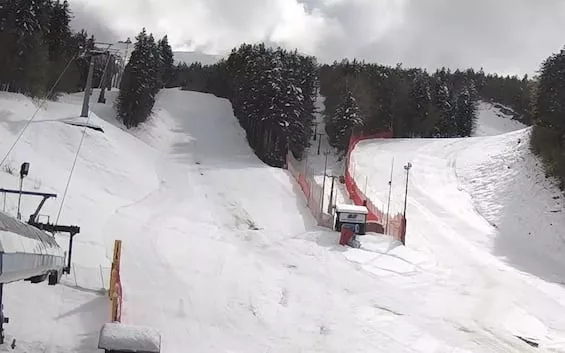 Neve e Sci all’Abetone: Un’Apertura Straordinaria per il 25 Aprile 20240425 070033 1