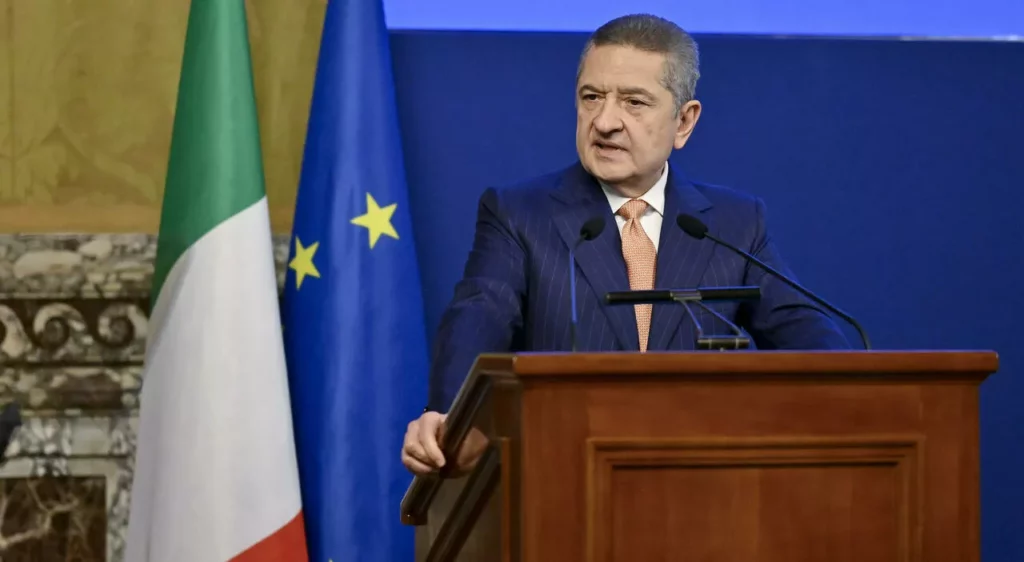 Fabio Panetta alla Bce: l’urgenza di un taglio dei tassi per stimolare la crescita economica europea 20240426 073127