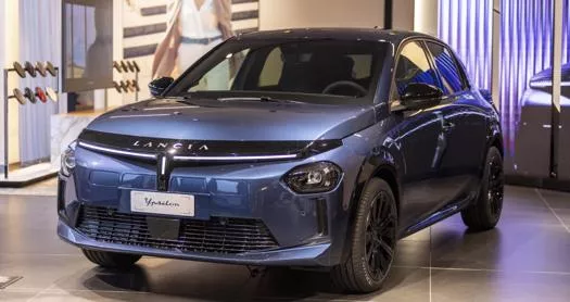 Lancia Ypsilon: Rivoluzione Ibrida ed Elettrica nel Nuovo Modello 20240514 175809