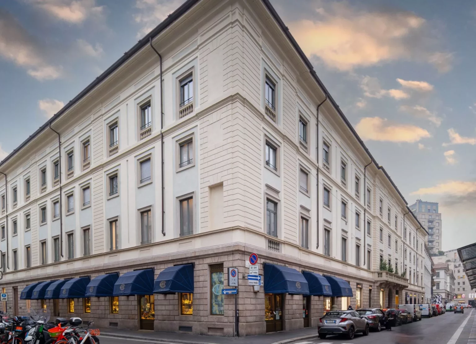 Kering rivoluziona Milano: Acquisto Record in Via Montenapoleone