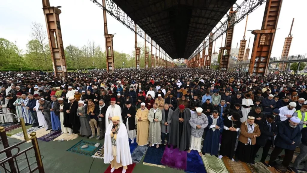 La Grande Festa di Eid al-Fitr a Torino: Unione di Culture e Preghiere La Grande Festa di Eid al-Fitr a Torino: Unione di Culture e Preghiere