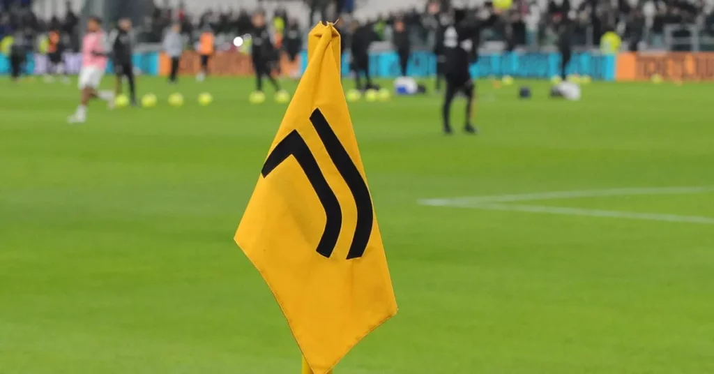 La Juventus rafforza la sua posizione finanziaria con un aumento di capitale da 200 milioni di euro La Juventus rafforza la sua posizione finanziaria con un aumento di capitale da 200 milioni di euro