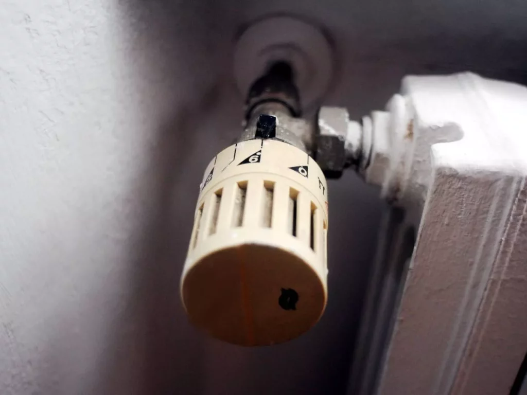 La Primavera e la Regolamentazione del Riscaldamento in Italia: Quando Spegnere i Termosifoni? La Primavera e la Regolamentazione del Riscaldamento in Italia: Quando Spegnere i Termosifoni?