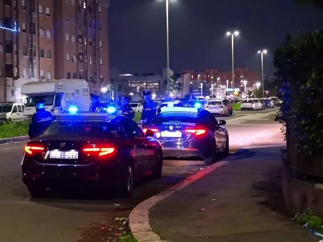 Tragedia familiare in Valtellina: uccisione dello zio a coltellate in provincia di Sondrio Tragedia familiare in Valtellina: uccisione dello zio a coltellate in provincia di Sondrio