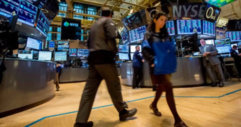 Wall Street reagisce con cautela dopo il sorprendente Job Report – Implicazioni e prospettive di mercato Wall Street reagisce con cautela dopo il sorprendente Job Report – Implicazioni e prospettive di mercato